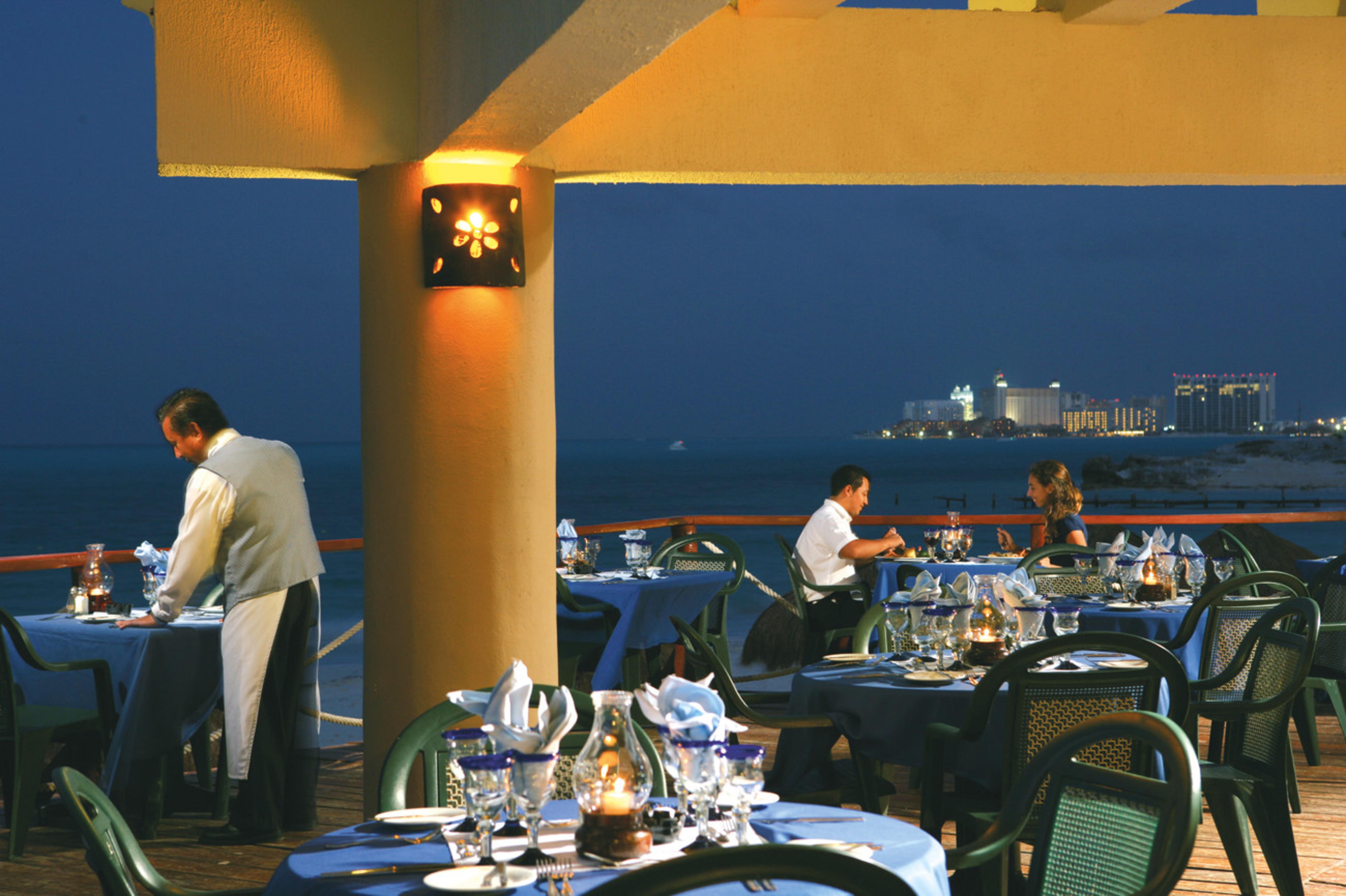 Hôtel Riu Caribe à Cancún Restaurant photo